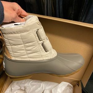 Brand new in box sperry - super cute -